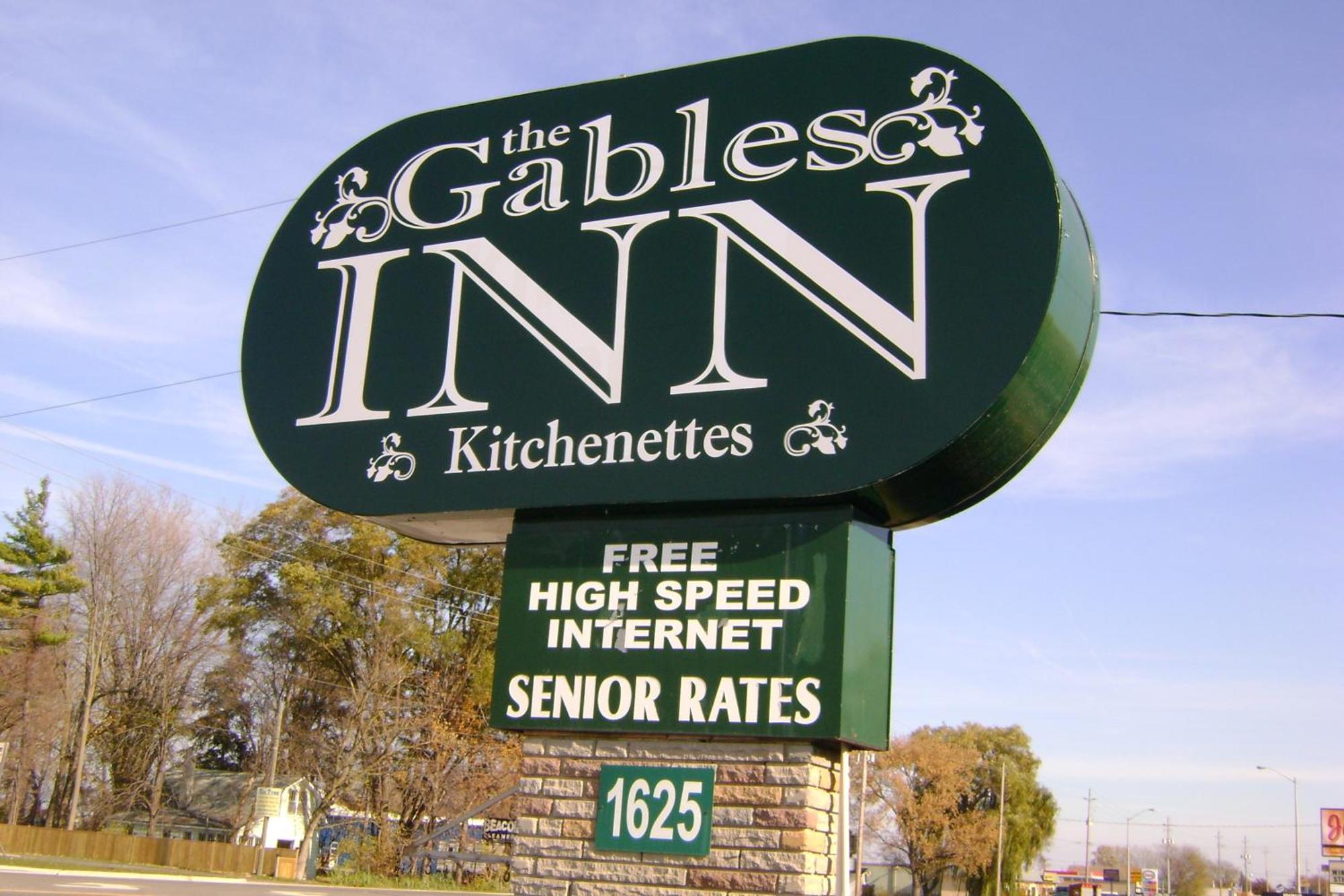 The Gables Inn Sarnia Extérieur photo